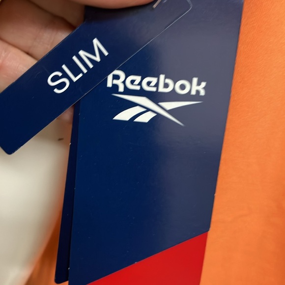 Reebok Athletic/Athleisure Tee, NWT! - Picture 6 of 10